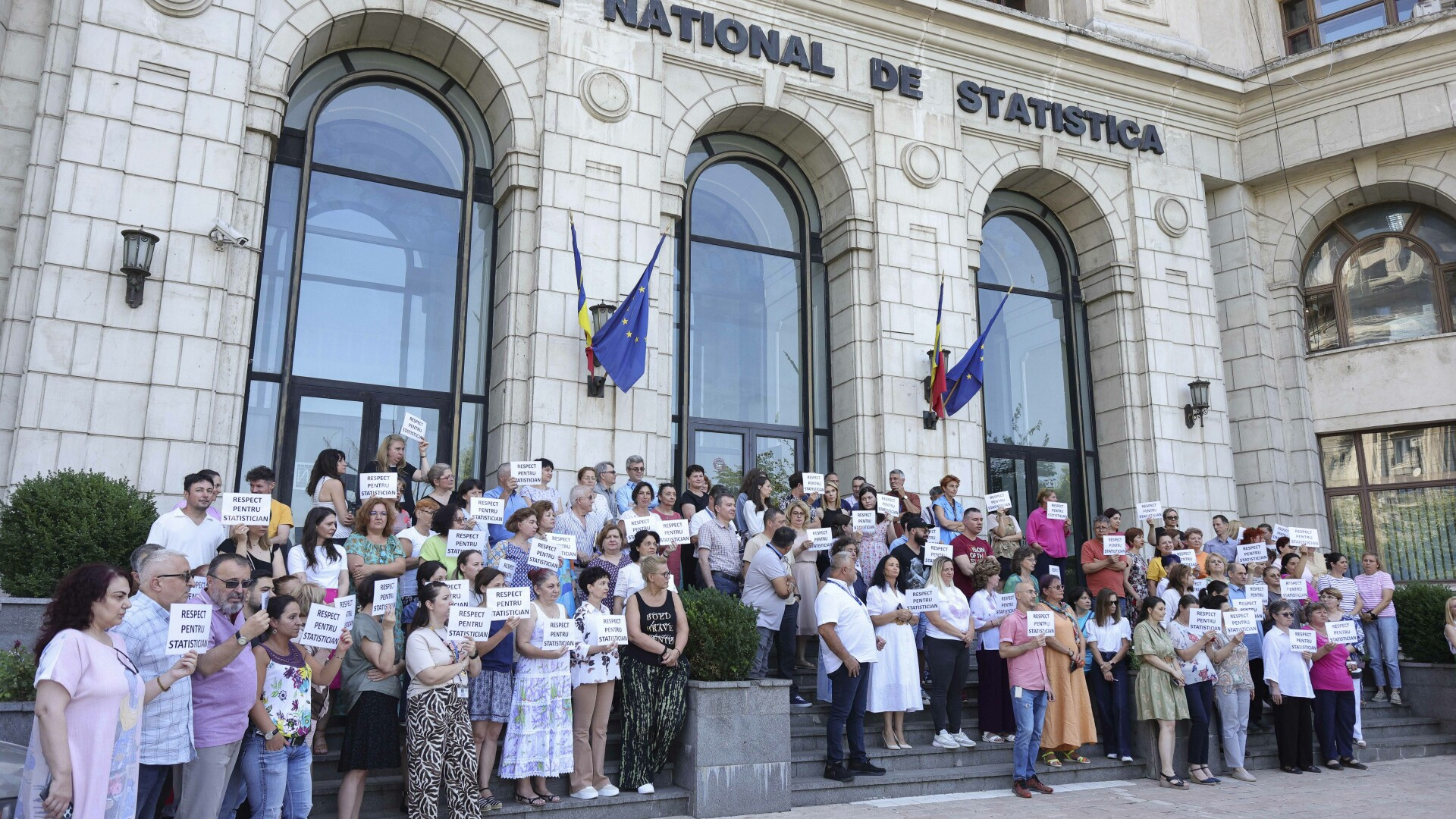 Reacția sindicatelor după măsurile anunțate de Bolojan: „El vine şi ne face bine cu forţa şi pe noi nu ne întreabă?”