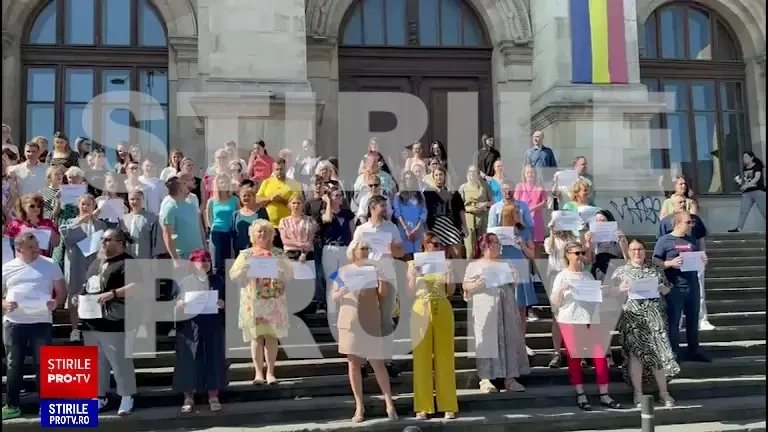 Bugetarii au ieșit în stradă după ce Guvernul le-a tăiat sporul pentru condiții vătămătoare: „Este doar începutul”