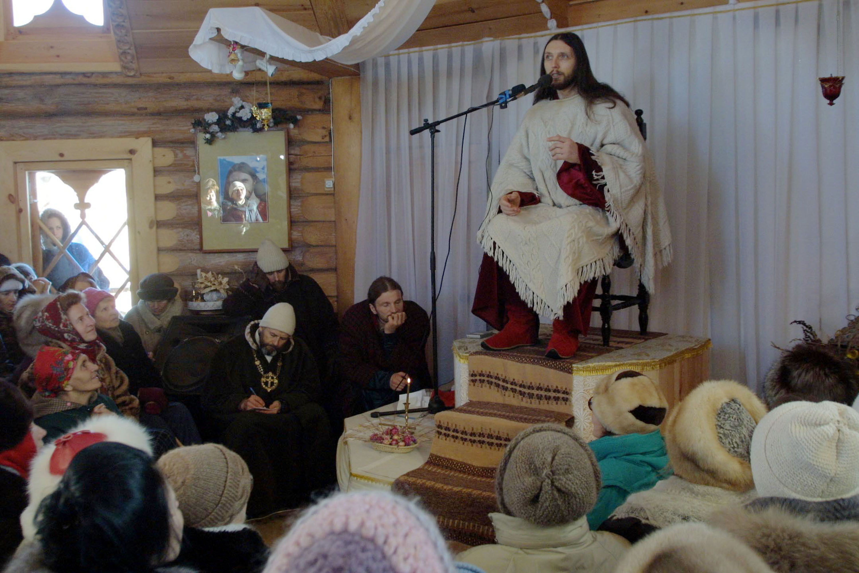 „Iisus din Siberia” a fost trimis în „gulagul” rusesc. Ce le poruncea miilor de adepți din Biserica Ultimului Testament