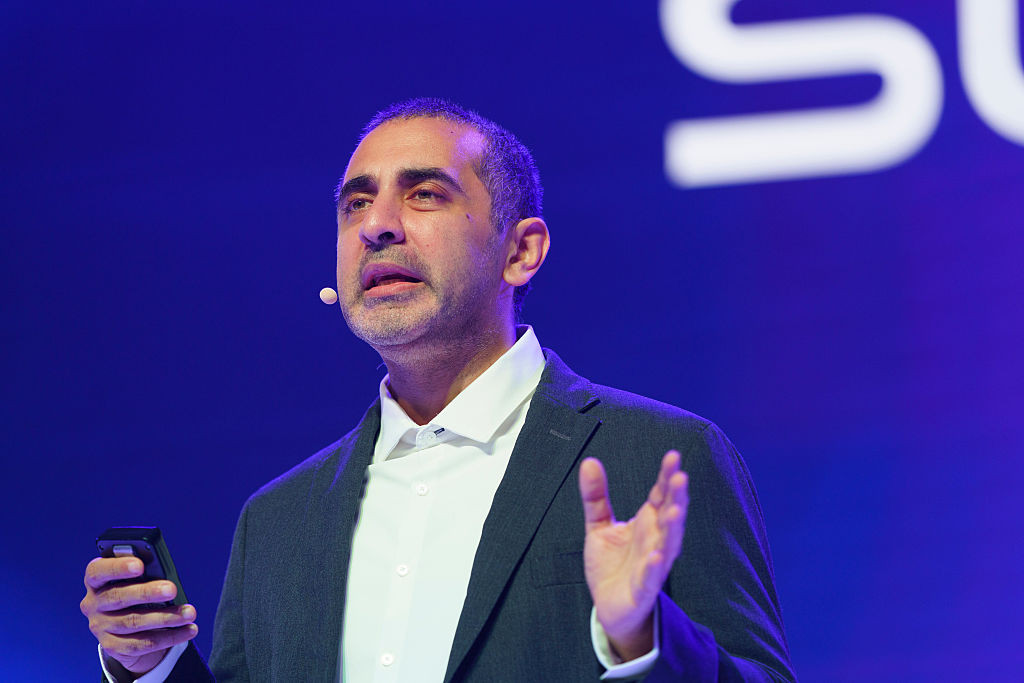 Un om de afaceri a cumpărat o insulă și vrea să își facă propriul stat. Cine va putea locui acolo