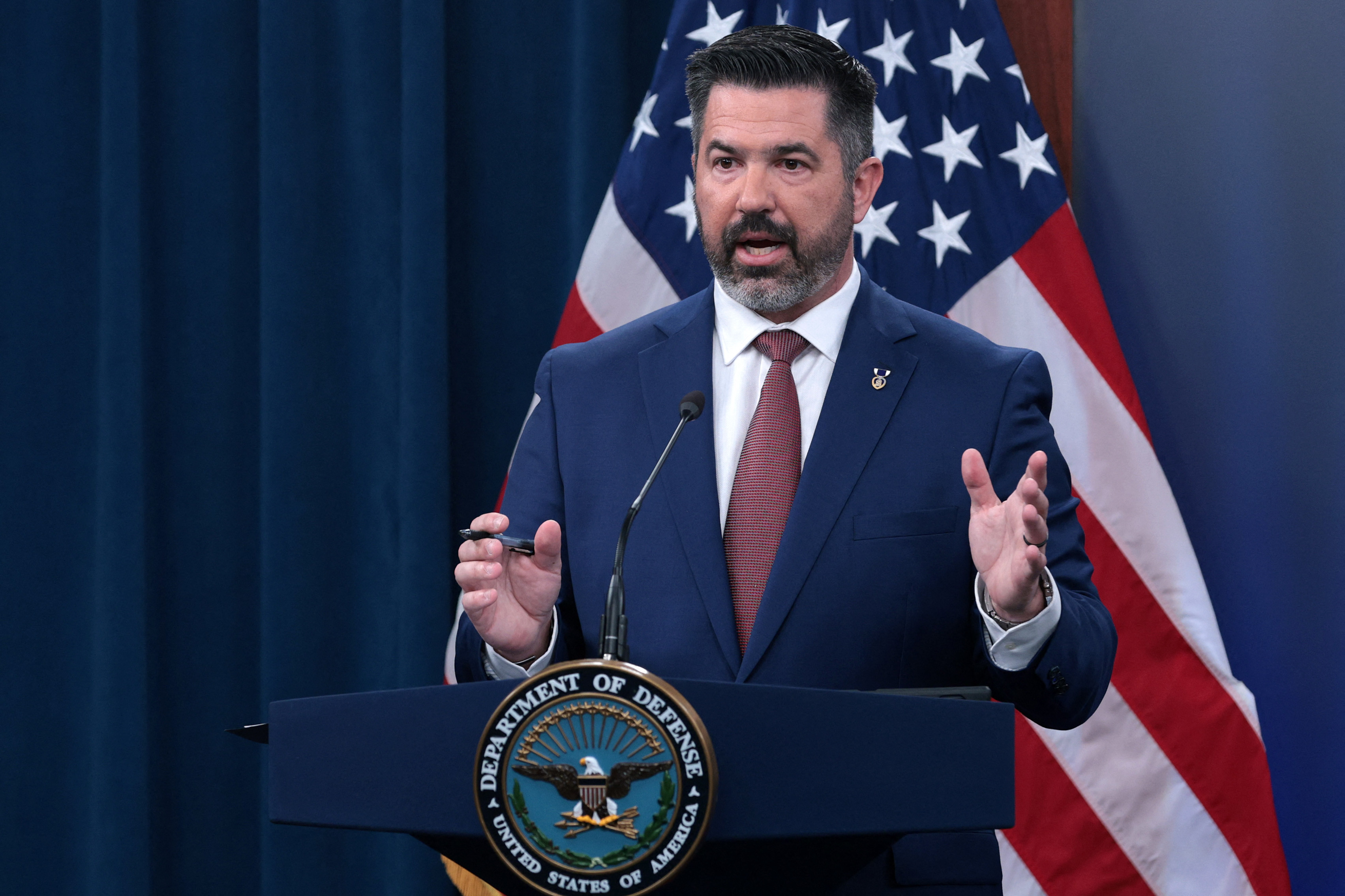 Pentagonul revizuiește livrările de arme la nivel global, inclusiv către Ucraina. Motivul acestei decizii