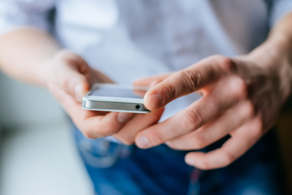 „O să te omor”. O femeie din Bucureşti a vrut să se răzbune pe fostul soţ şi a înscenat mesaje de ameninţare. Ce a urmat