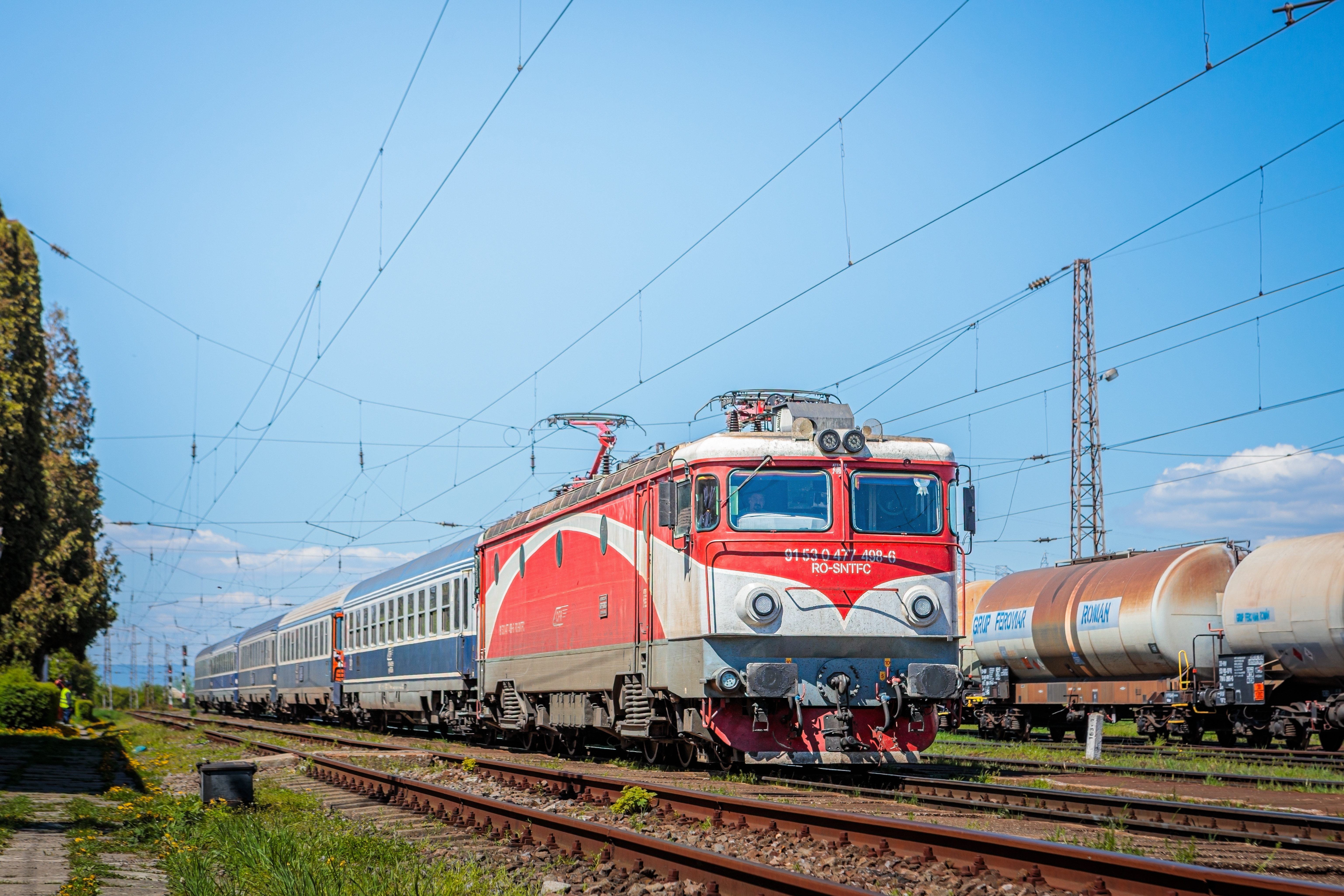 „46 de grade afară, 40 înăuntru. Au ridicat din umeri”. Calvar într-un tren CFR pe ruta Cluj - Iași