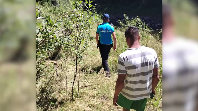 Motivul pentru care un tânăr din Alba a sunat la Poliție chiar de pe telefonul pe care l-a furat de la un copil de 12 ani