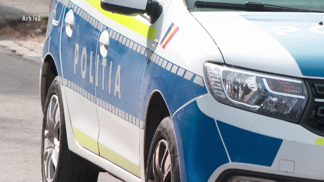 Un bărbat a vrut să dea foc Casei de Pensii din Sectorul 6. A aruncat cu benzină pe hol