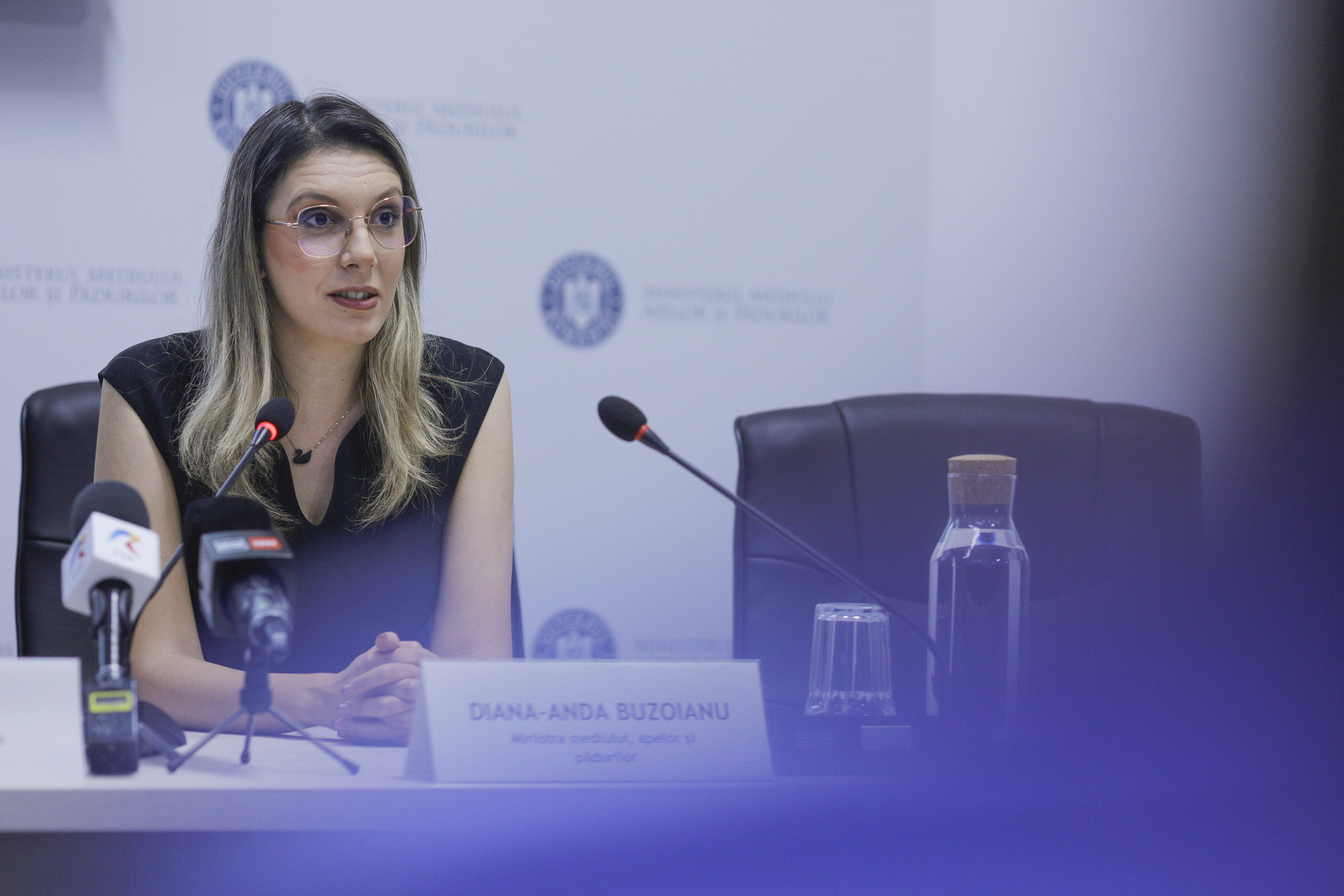 Ministrul Mediului, după revolta din Dâmboviţa: Agricultorii să declare exact câtă apă iau şi să plătească nişte sume modice