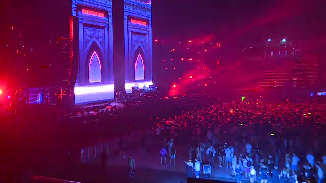 Zeci de mii de petrecăreți au dansat la prima ediție a Festivalului Neversea Kapital din București. ”Mă simt incredibil!”