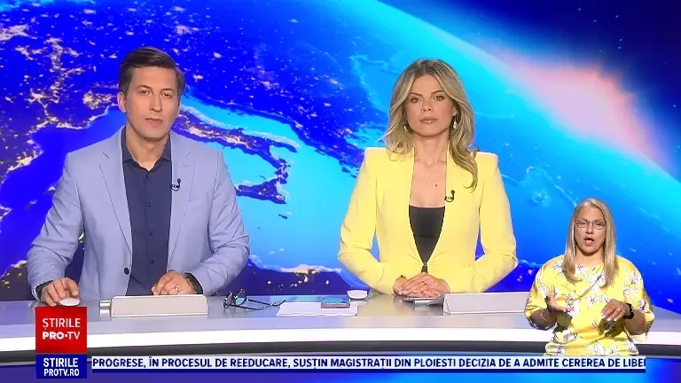 Incendiul forestier din munții Făgăraș, stins cu apa aruncată de elicopter