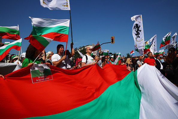 Proteste în Bulgaria faţă de adoptarea monedei euro. Manifestanţii cer referendum şi demisia guvernului. GALERIE FOTO