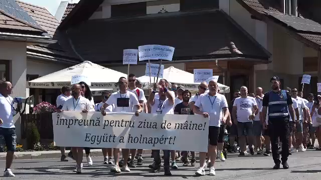 Sute de oameni au protestat la Praid după dezastrul din salină. ”Vrem să știm ce ne așteaptă”