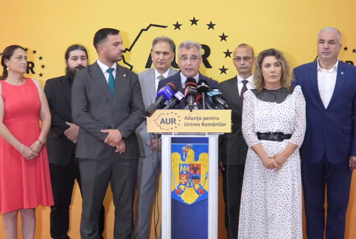 AUR strânge semnături pentru o moțiune de cenzură împotriva Guvernului Bolojan