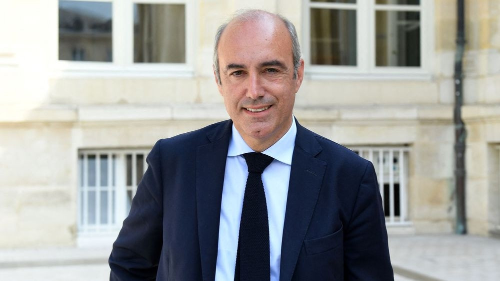 Un deputat francez a fost găsit mort în casă. „Era spânzurat într-o cameră de la etaj”