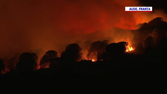 Incendiile de vegetație fac ravagii în sudul Franței. Zeci de pompieri români ajută la stingerea flăcărilor