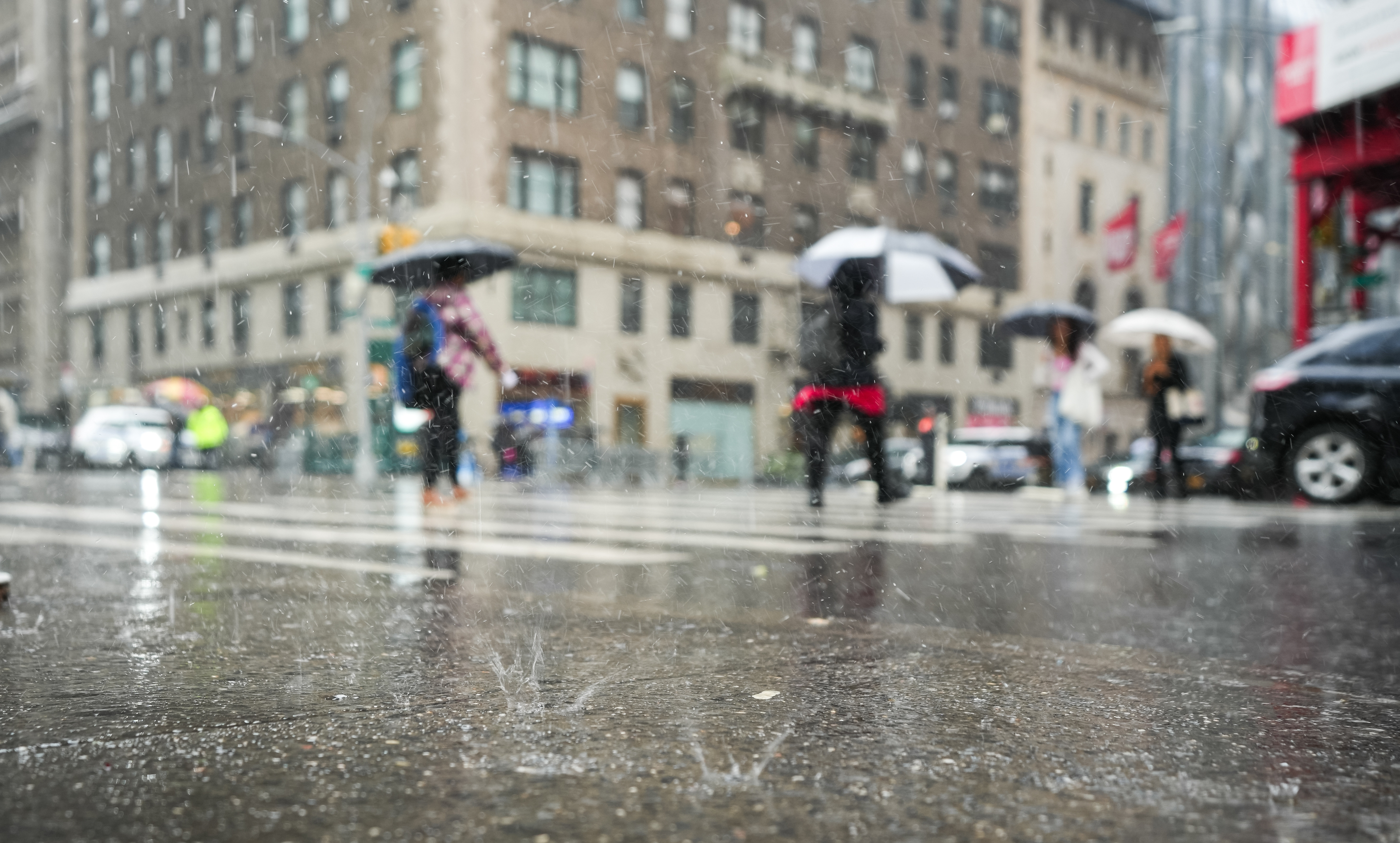 Cod Roșu de vijelii și vreme extremă în județul Bacău. Localitățile afectate de fenomenele meteorologice puternice