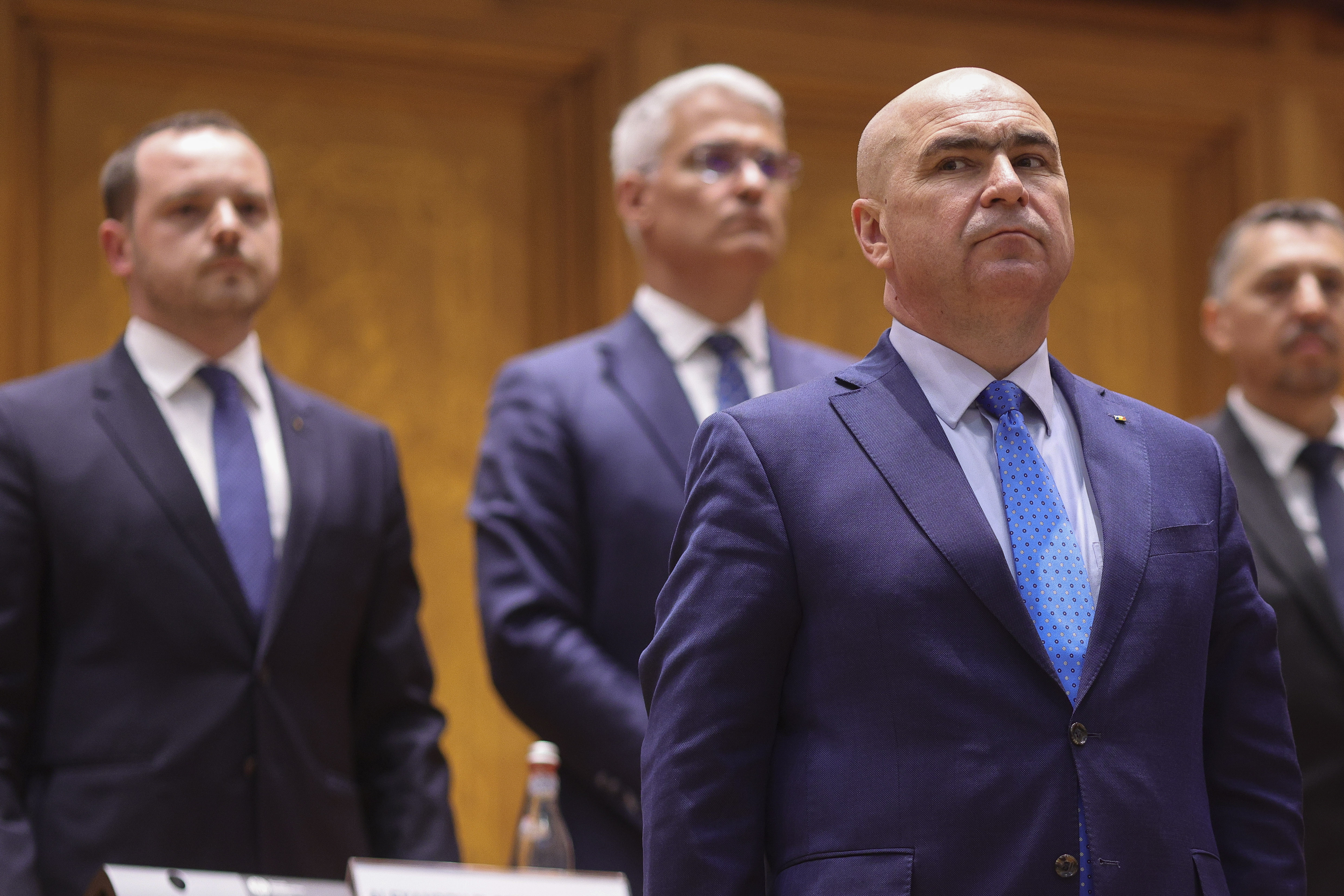 Topul celor mai vizibili miniștri. Bolojan, menționat de 50.000 de ori în presă. Cei mai „invizibili” membri ai Guvernului