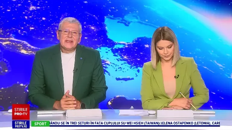 Casa de modă Armani și-a prezentat noua colecție la Paris. Marele absent la prezentare a fost chiar Giorgio Armani