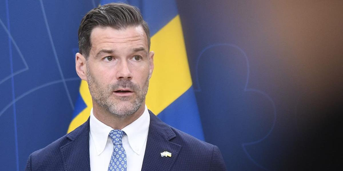 Ministrul suedez al imigraţiei a aflat „şocat şi îngrozit” că fiul său adolescent este implicat în grupuri de extremă dreapta