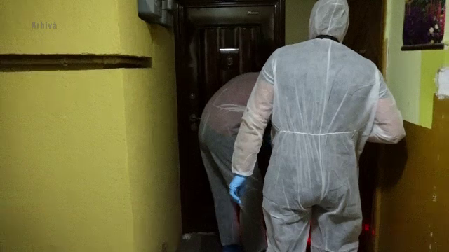 Un bărbat a ținut în casă cadavrul bunicii sale până când vecinii au început să plece de acasă din cauza mirosului