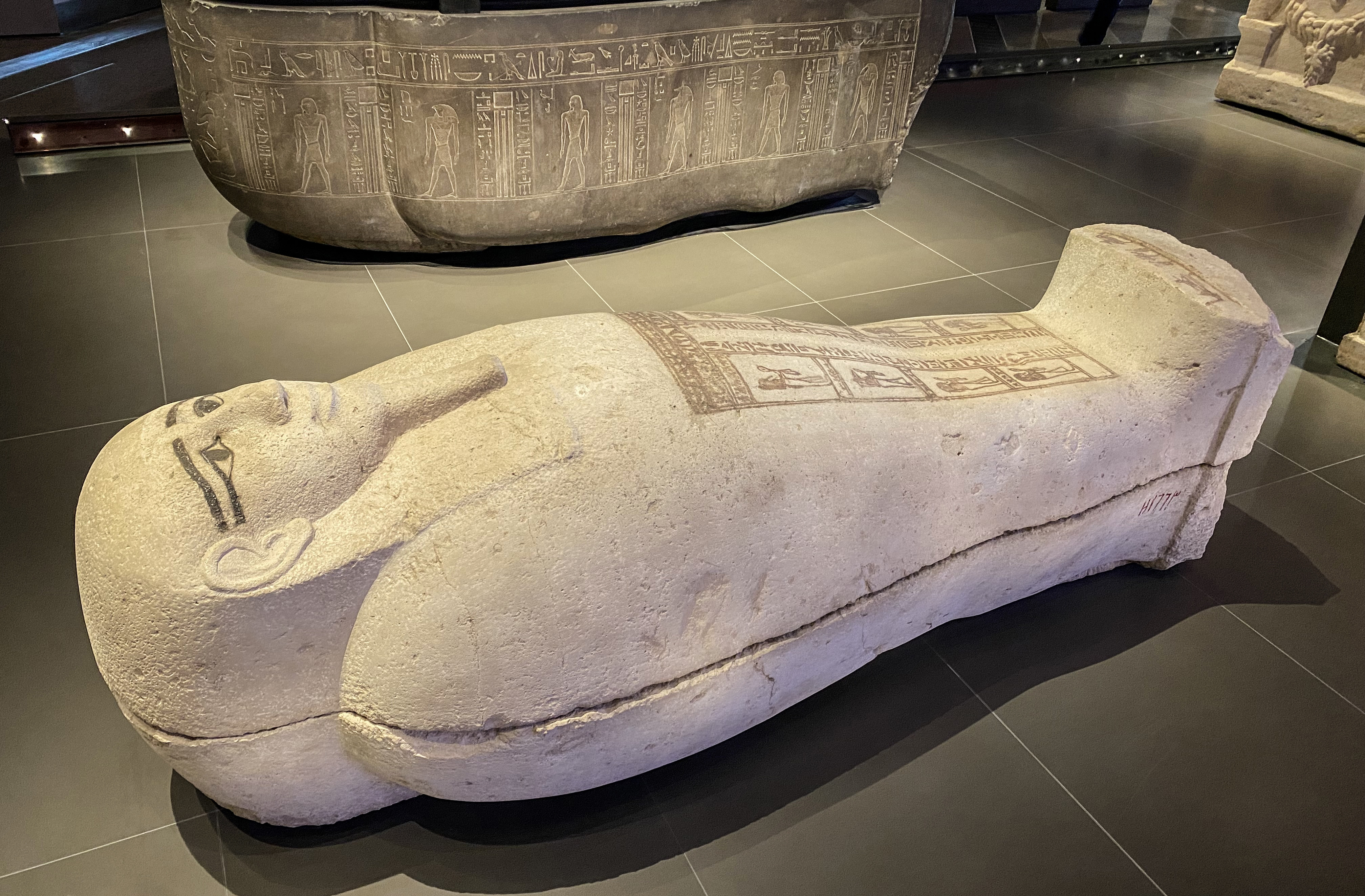 Un sarcofag antic confiscat în Bruxelles a fost returnat Egiptului după zece ani