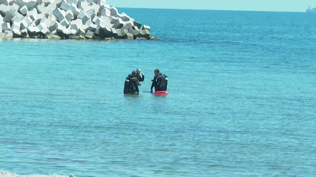 Alertă pe litoralul românesc. Un obiect ce ar putea fi o aripă de dronă a fost descoperit la Eforie Nord