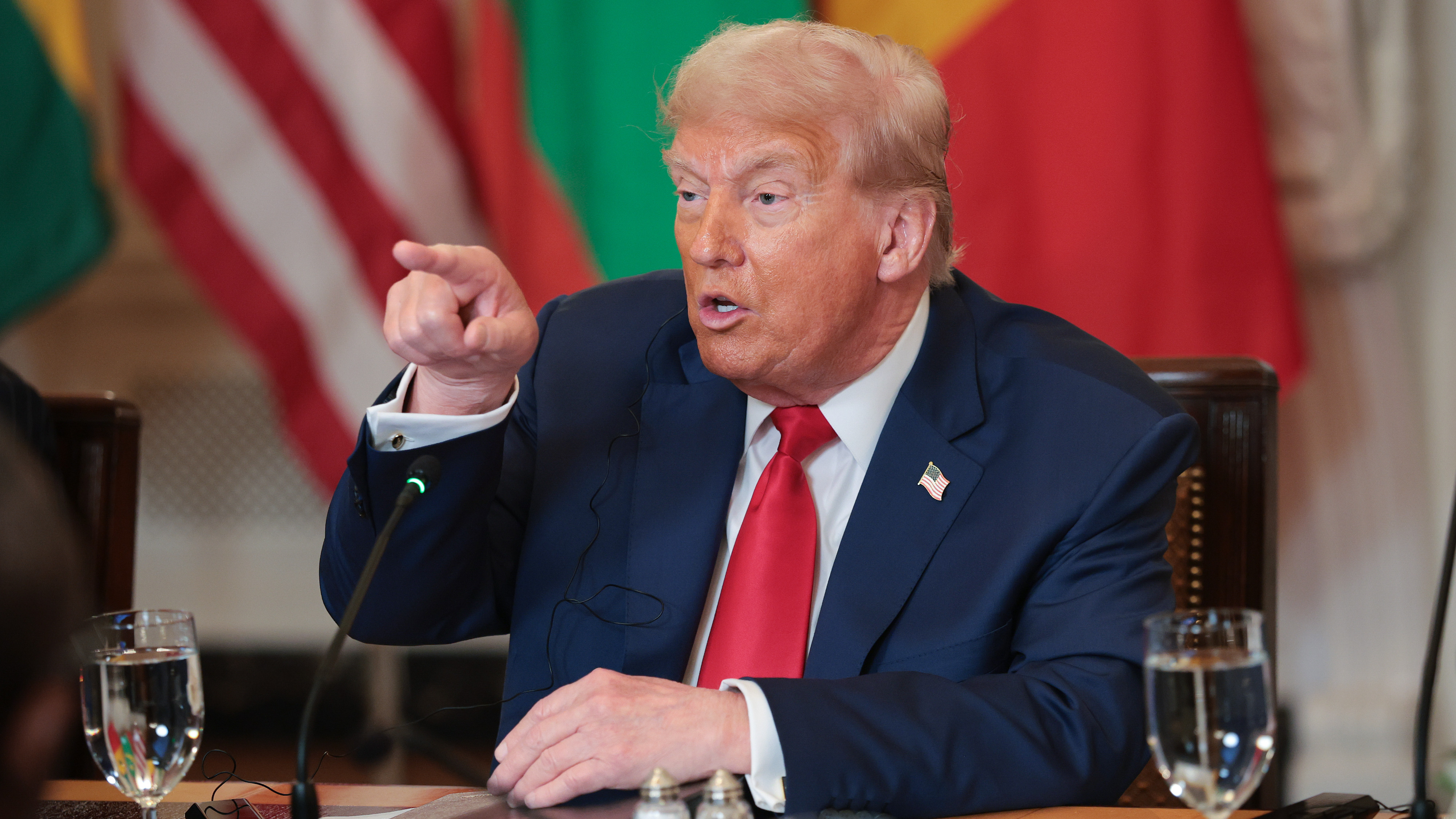 Termenul folosit de Donald Trump pentru a descrie ultimul val de atacuri ruseşti în Ucraina. Ce i-a pregătit Moscovei