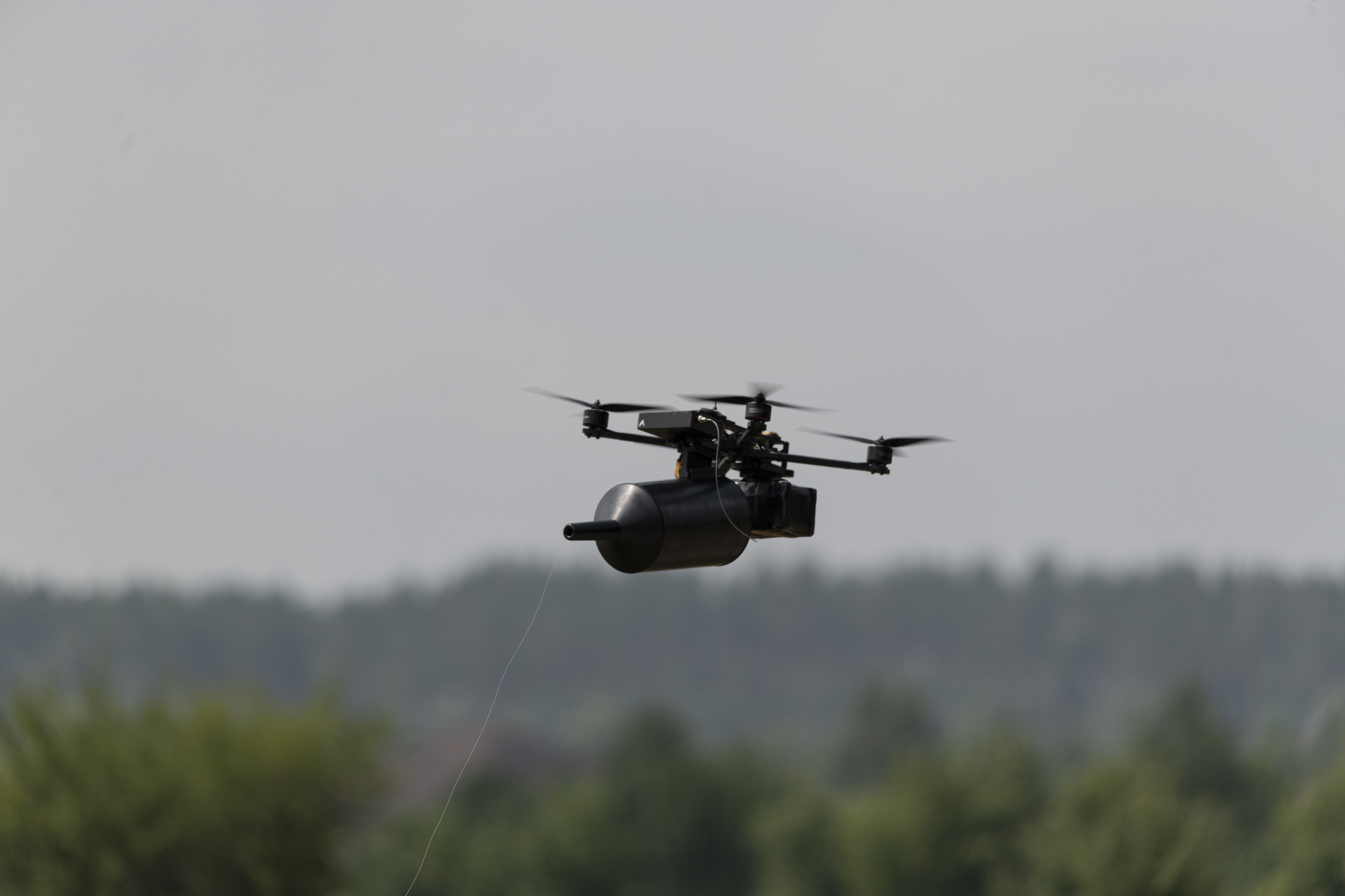 Alertă în Danemarca: drone neidentificate au survolat cea mai mare bază militară din țară. Rusia ar putea fi implicată