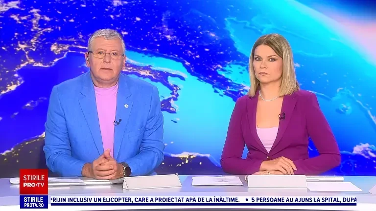 Recensământ regal pe Tamisa. Lebedele regelui Charles, numărate și verificate într-o tradiție veche de secole