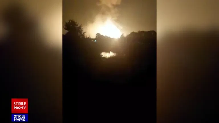 Cum s-a văzut din România atacul masiv al rușilor, cu drone, asupra districtului Ismail, din Ucraina | VIDEO