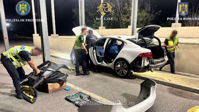 Cocaină ascunsă în bara mașinii, depistată la Vama Nădlac. Șoferul, reținut pentru trafic de mare risc
