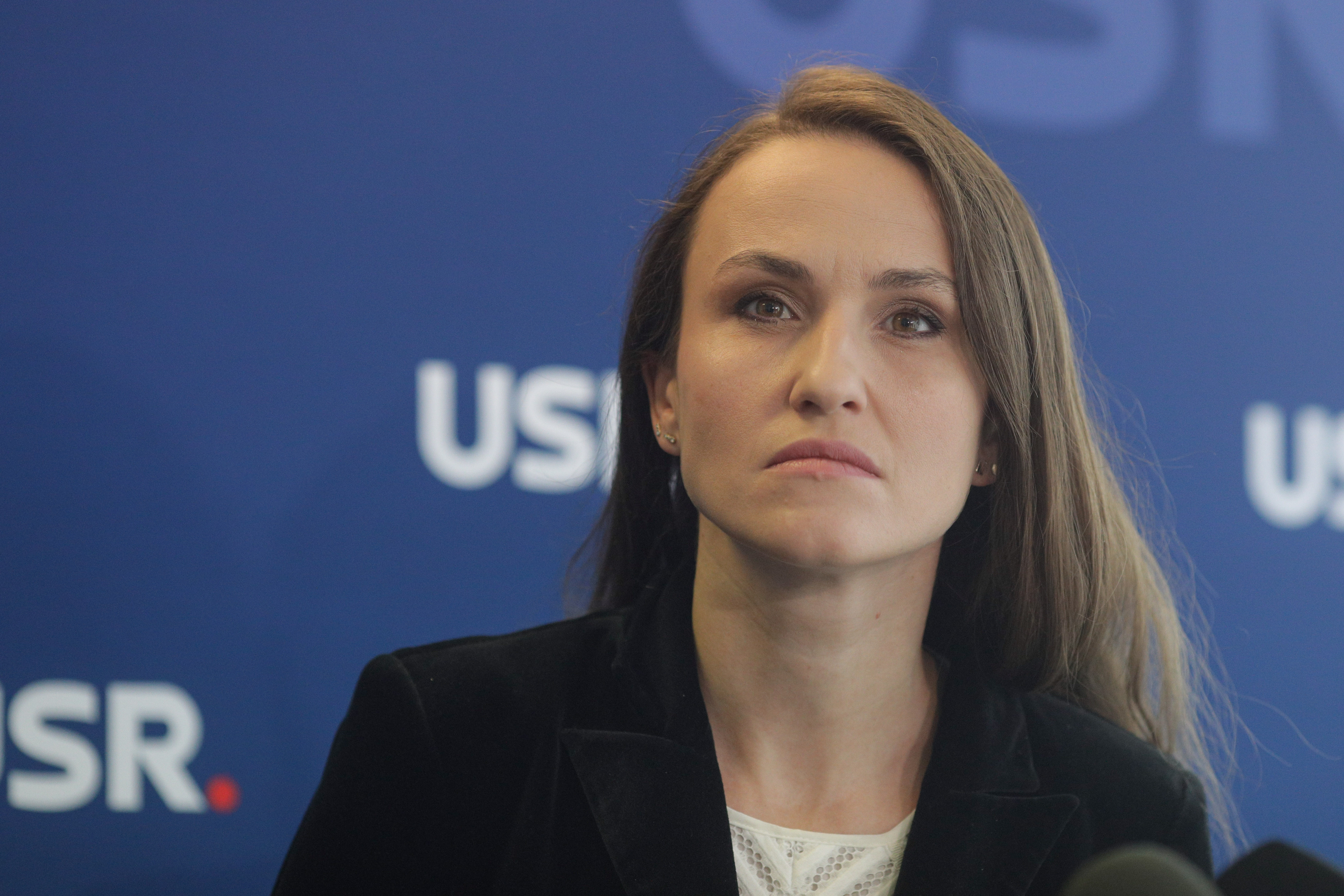 MAE avertizează: Conţinut pe social media ce atribuie fals ministrului Oana Ţoiu afirmaţii privind Republica Moldova