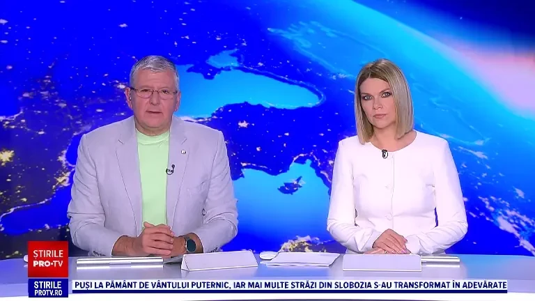 Justin Timberlake a făcut show la Electric Castle în ciuda ploii. Mii de fani au dansat în pelerine pe hiturile sale