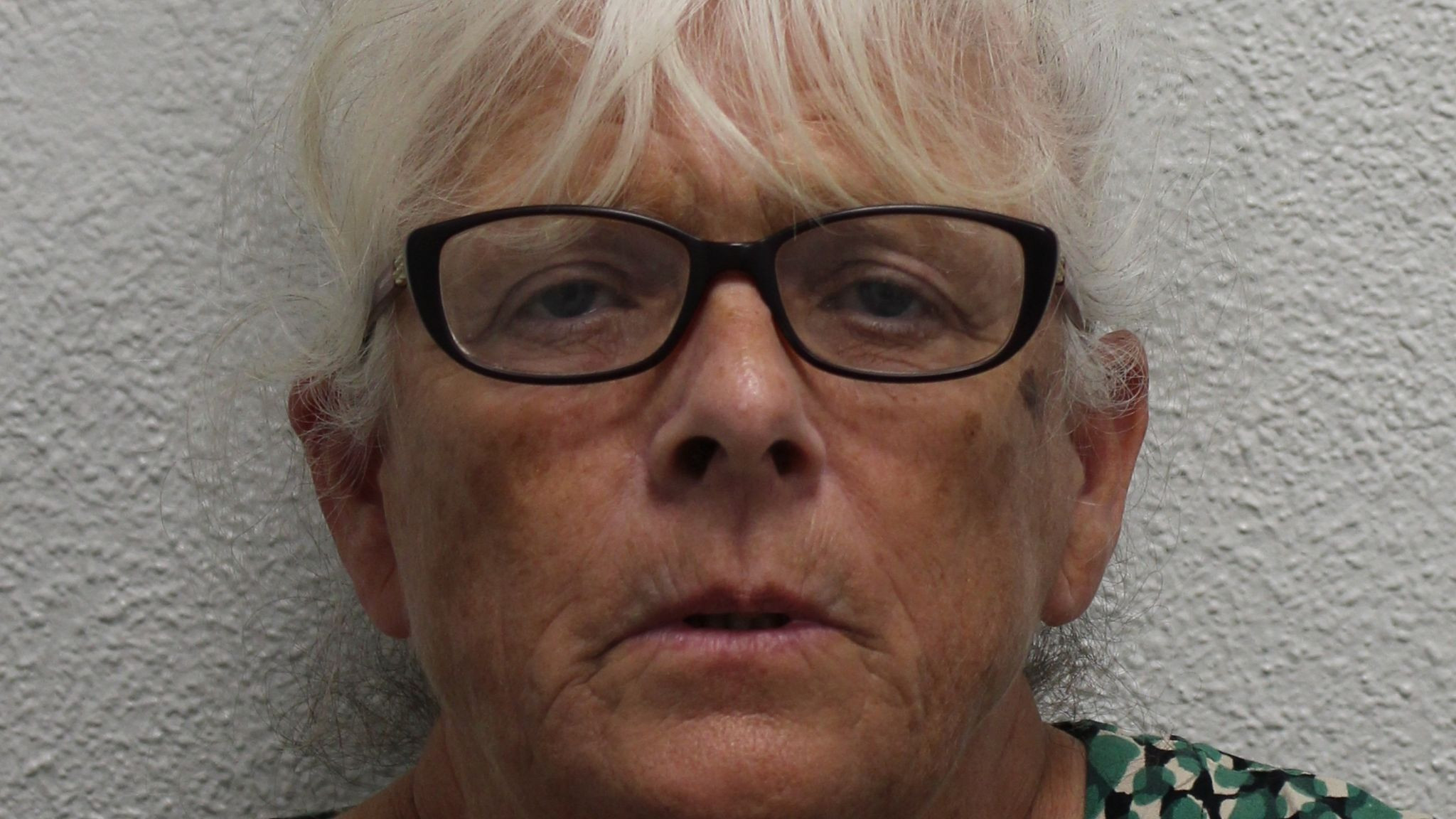 O bunică și-a folosit familia pentru a conduce un imperiu al drogurilor de 80 de milioane de lire sterline. Cum a fost prinsă