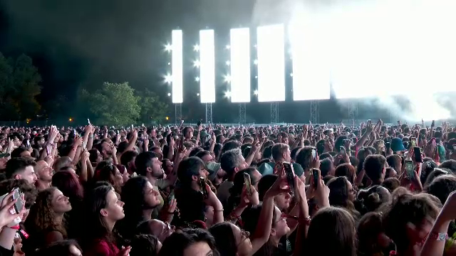 Explozii de culoare și energie la ultima zi de Electric Castle. ”Totul e magic aici!”