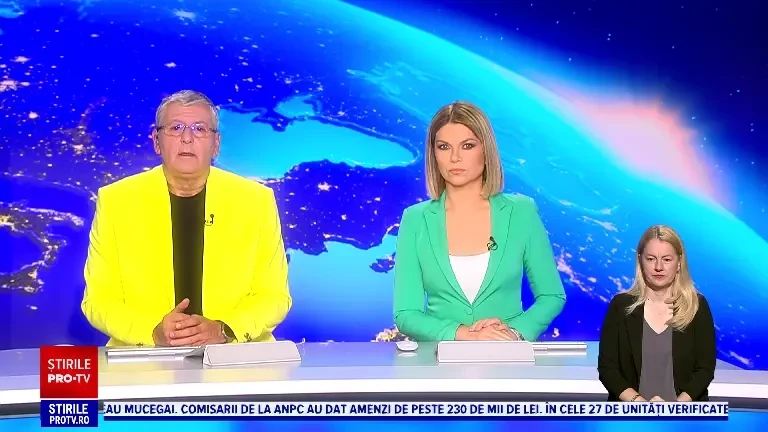 Accident cu trei mașini pe un bulevard din Timișoara. O femeie însărcinată în șapte luni a ajuns la spital