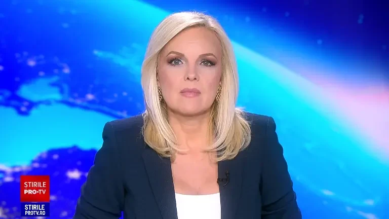 Turiștii de pe litoral, ademeniți cu DJ și cabaret pe plajă. ”Ne place în aglomerație, în bahaus”