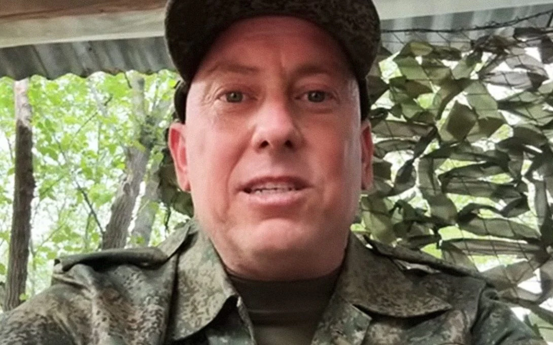 Un american care și-a mutat familia în Rusia "ca să scape de cultura woke” a fost trimis la război. „L-au aruncat la lupi”