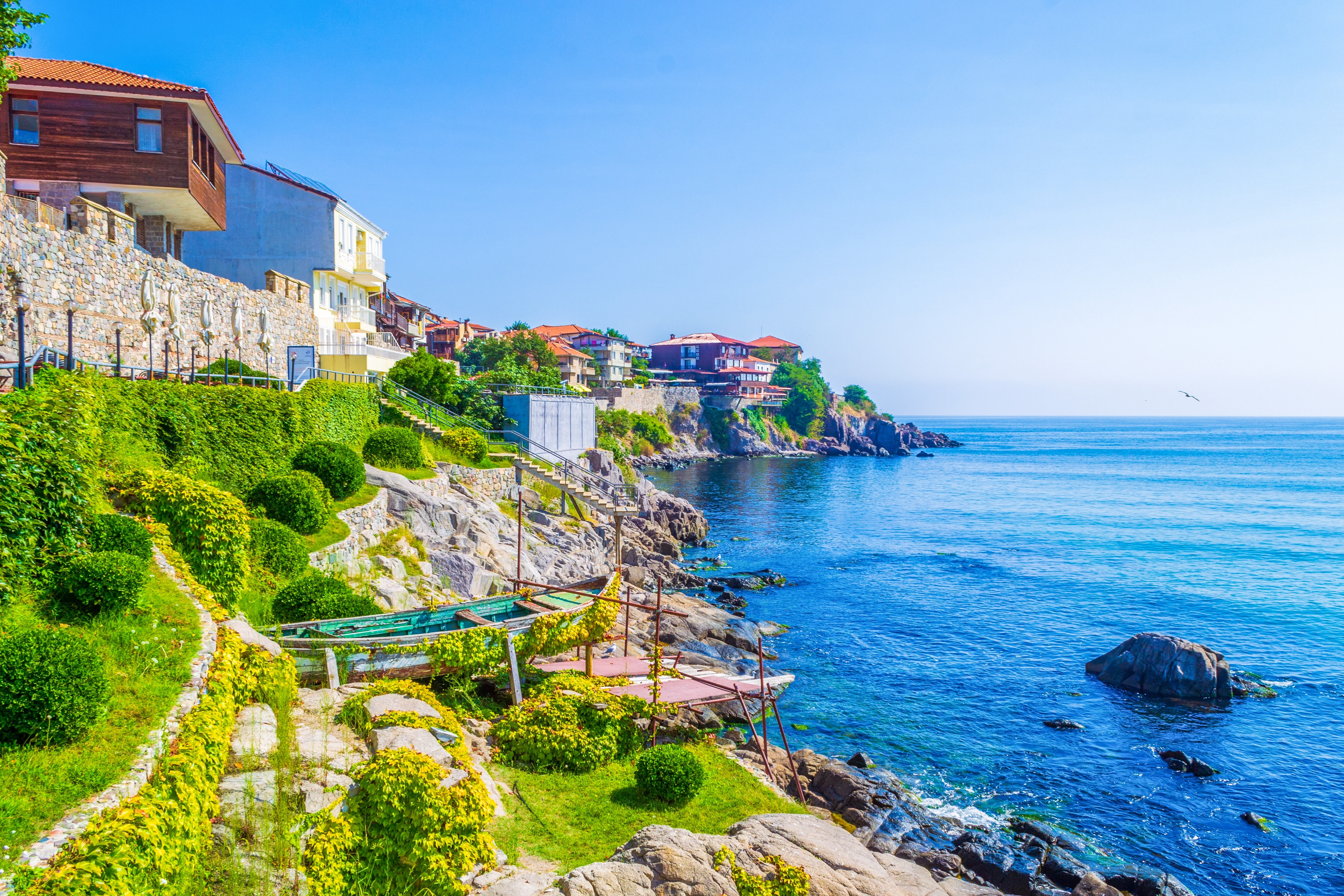 Sozopol - istorie și farmec la Marea Neagră. Destinația de vară ideală pentru turiștii care preferă o stațiune liniștită