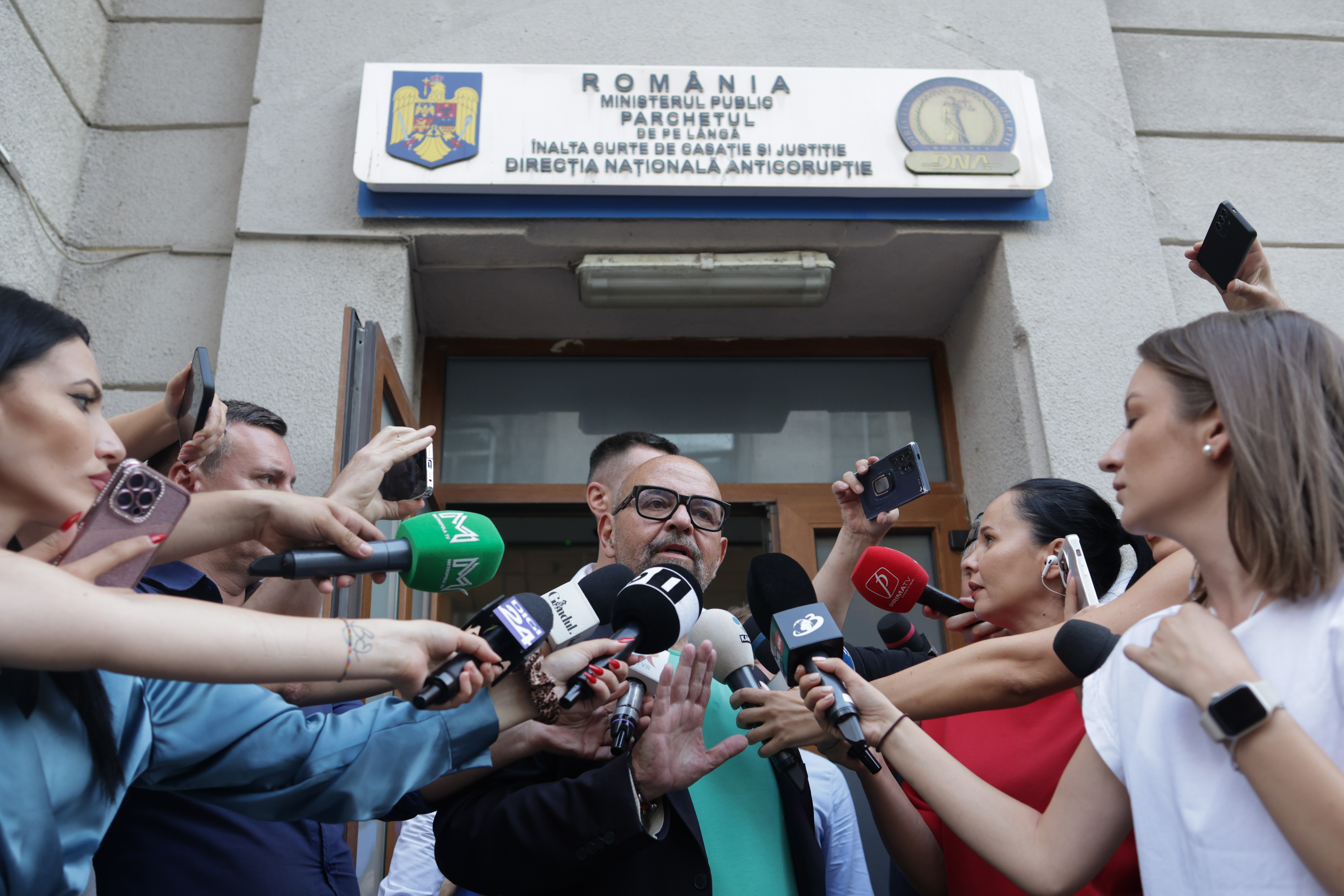 Piedone a fost trimis în judecată. DNA îl acuză de divulgarea unui control iminent