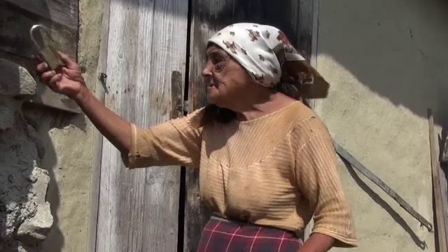 O bătrână din Bacău jefuită a mai avut un șoc când a aflat cine era unul dintre hoți. ”Eu știu ce se mai poate întâmpla?”