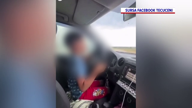 Copil de șapte ani, filmat de tatăl său în timp ce conduce o mașină pe un drum din Galați. Bărbatul s-a ales cu dosar penal