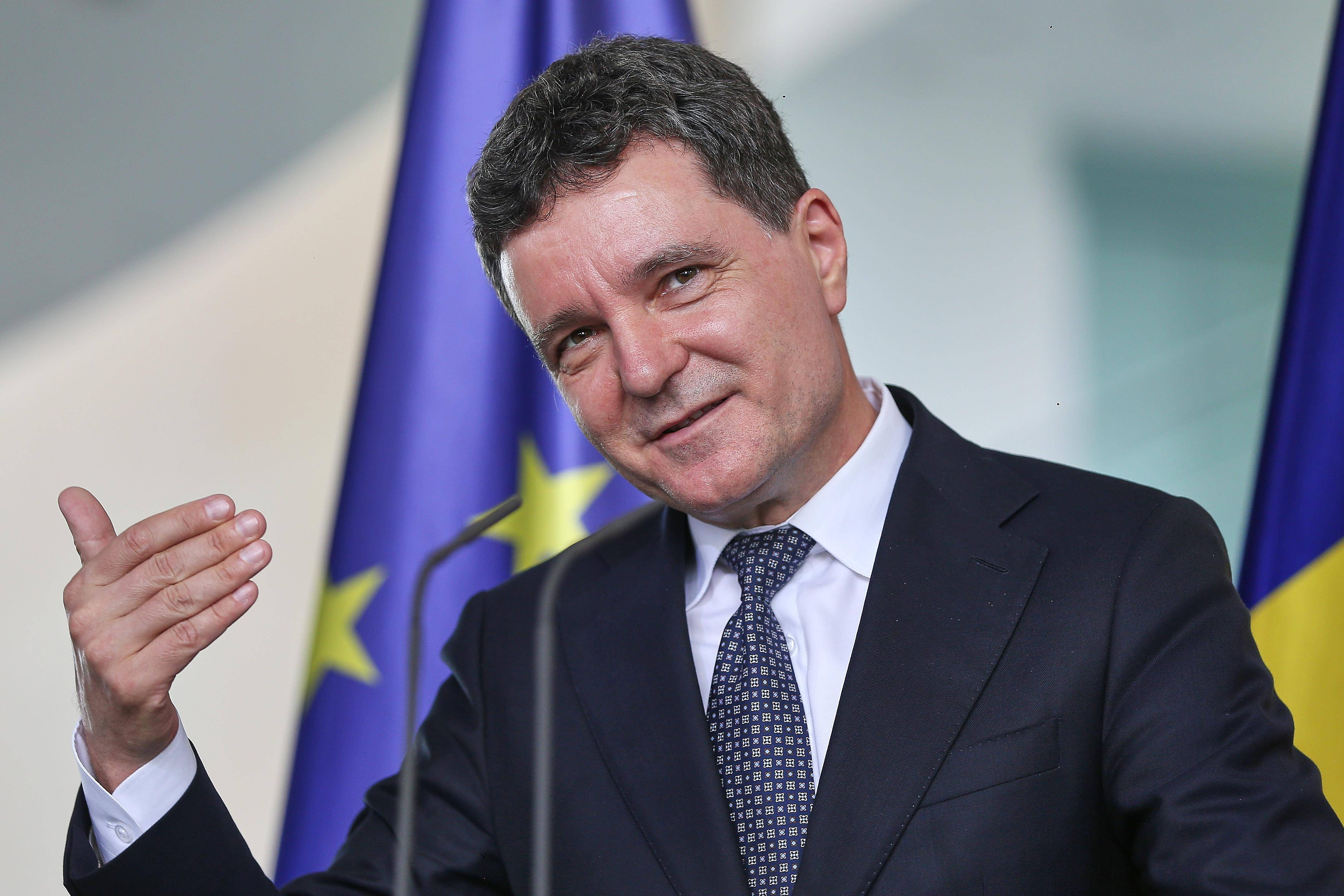 De Sfânta Maria, Nicușor Dan a ales să participe la o slujbă la o mănăstire, în loc de festivităţile oficiale din Constanța