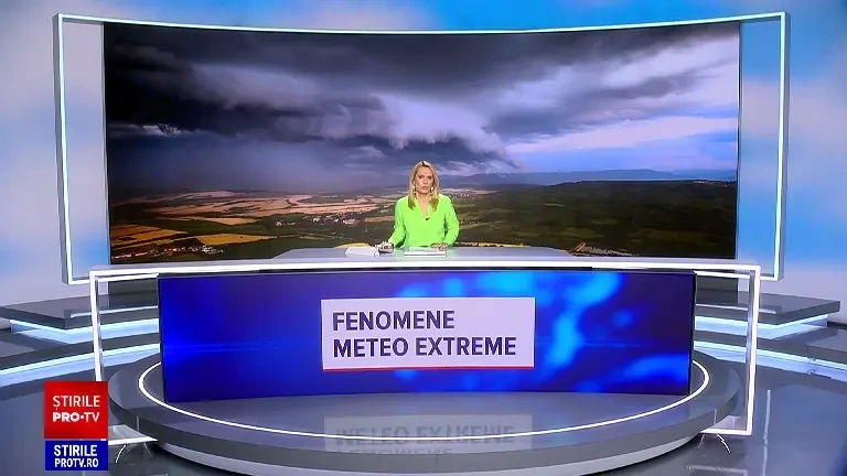 Furtuni violente au lovit după caniculă. Strat de gheață în urma căderilor abundente de grindină, în Spania