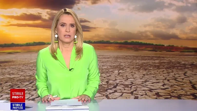 Fermierii recurg la soluții disperate din cauza secetei: Sacrifică vacile și oile sau le hrănesc cu fructe și legume