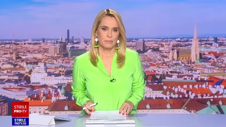 Nicușor Dan, primit de președintele Austriei la Salzburg. Șeful statului, însoțit de partenera sa și de cei doi copii