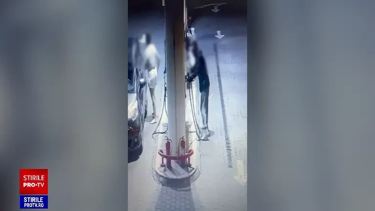 Un bărbat a fost reținut după ce ar fi incendiat mașina fostei sale iubite în Sectorul 3 al Capitalei. VIDEO