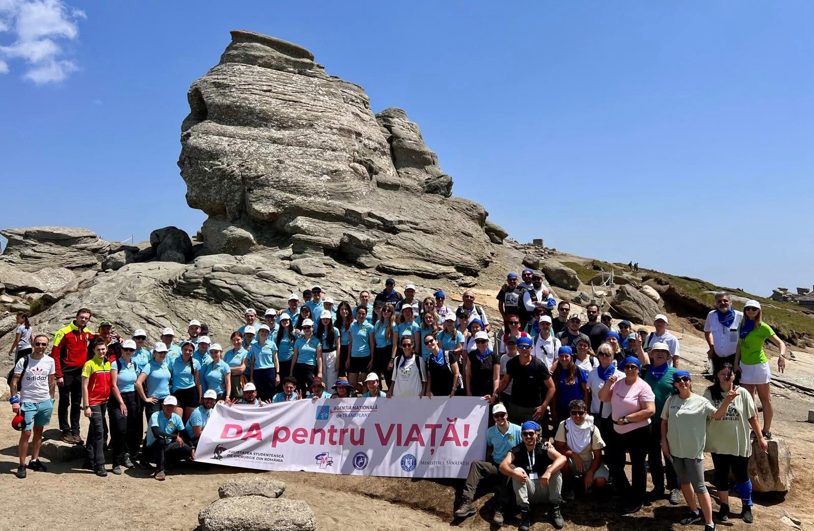 Eveniment în inima Bucegilor pentru a atrage atenția asupra transplantului și donării de organe