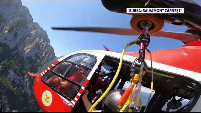 Salvamontist rănit în masivul Piatra Craiului. A fost preluat de un elicopter