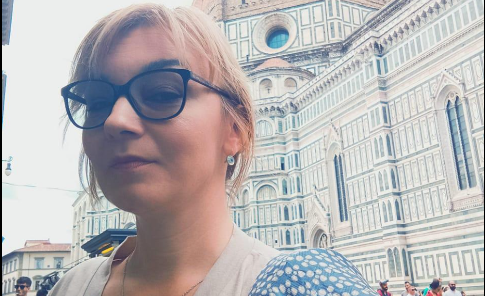 O femeie de 50 de ani, căpitan medic în Iași, s-a spânzurat în locuința sa. Fiica ei a găsit trupul neînsuflețit