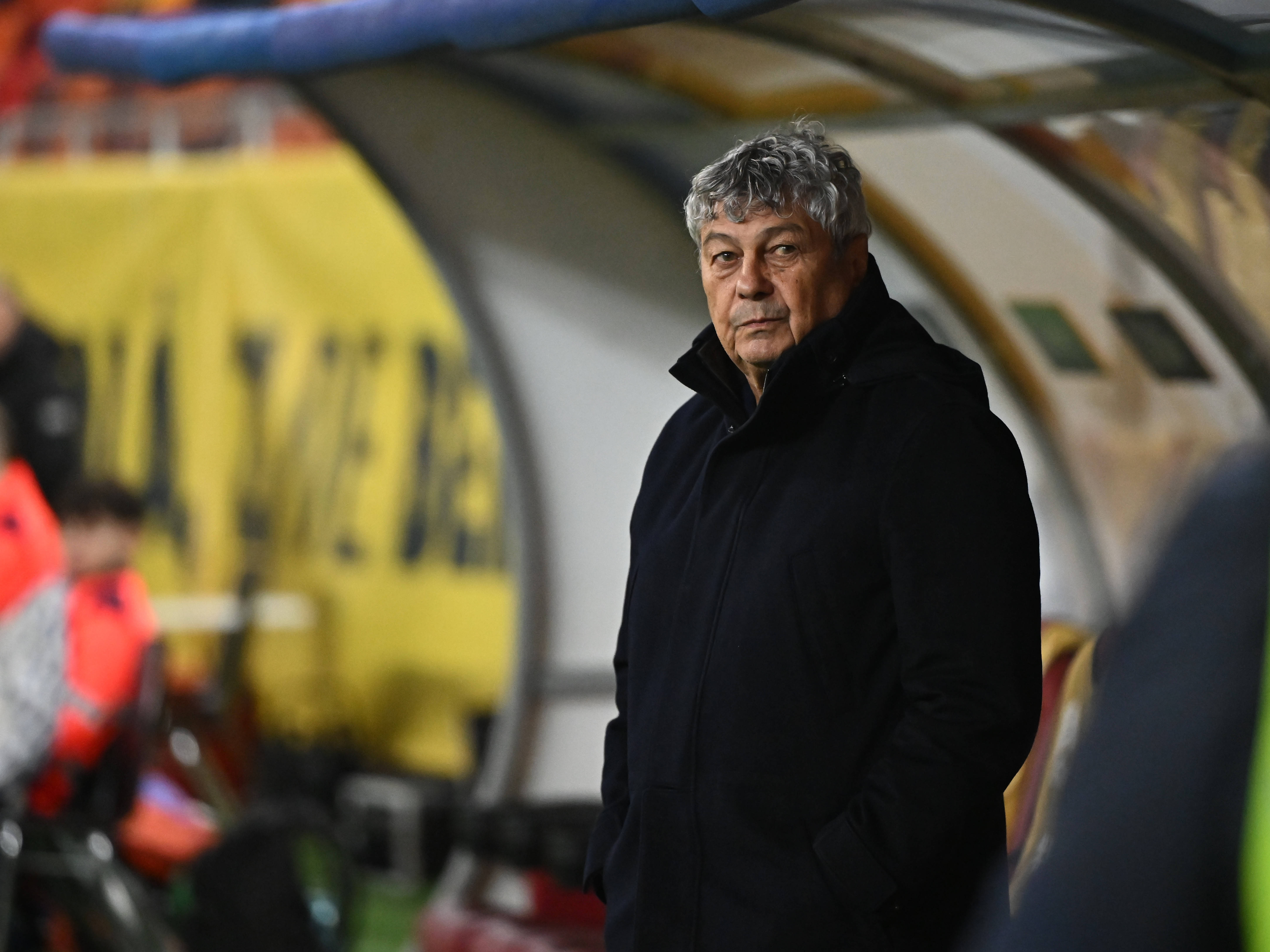 Mircea Lucescu împlineşte 80 de ani. Detalii neștiute despre viața antrenorului. GALERIE FOTO