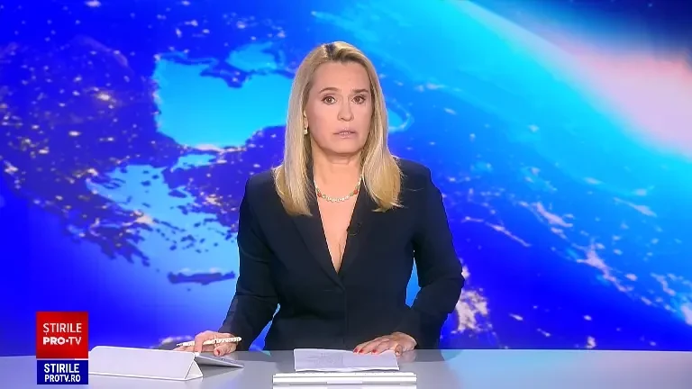 Case distruse și mașini aruncate unele peste altele, după viiturile devastatoare din Suceava. Oamenii au urcat pe acoperișuri